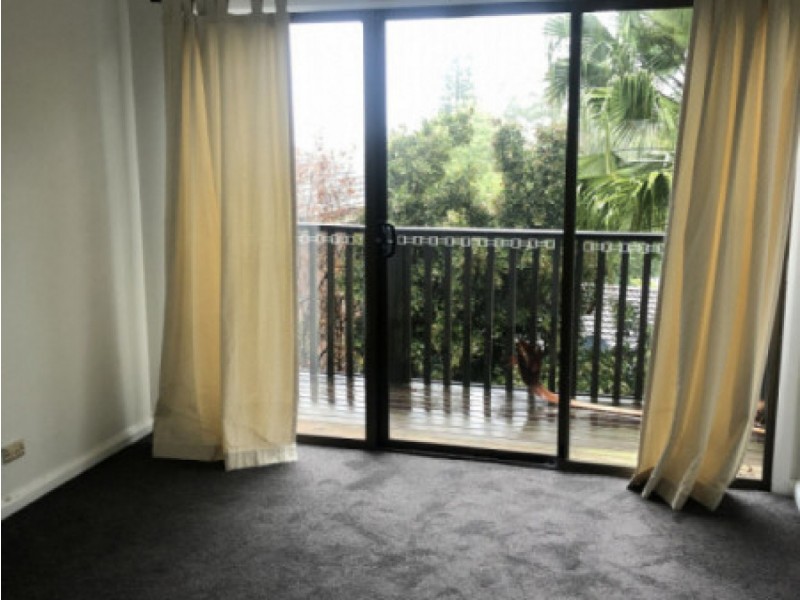 2/37 Wyoming Road, Wyoming NSW 2250