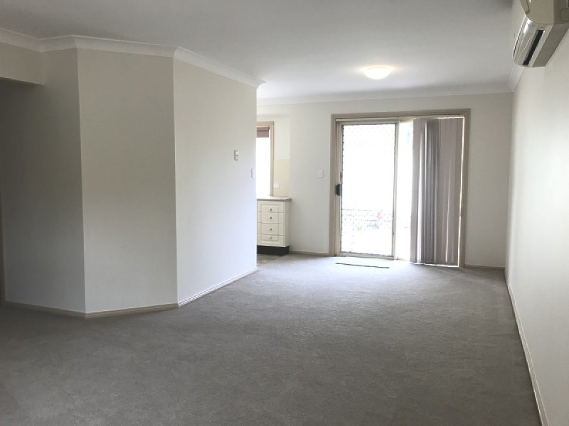 4/4 Gavenlock Road, Tuggerah NSW 2259