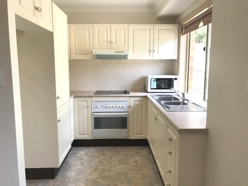 4/4 Gavenlock Road, Tuggerah NSW 2259