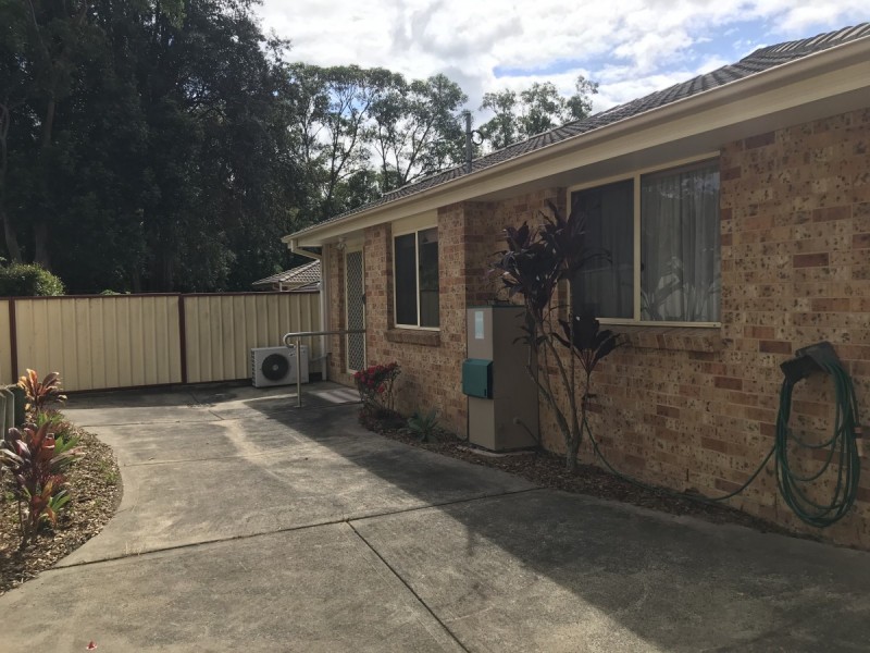 4/4 Gavenlock Road, Tuggerah NSW 2259