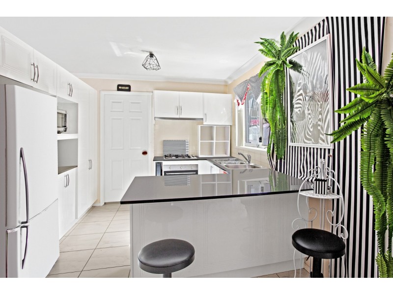 3 De L’Isle Drive, Watanobbi NSW 2259