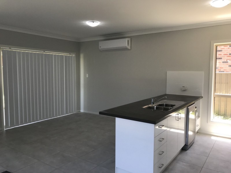 1 Evergreen Parade, Woongarrah NSW 2259