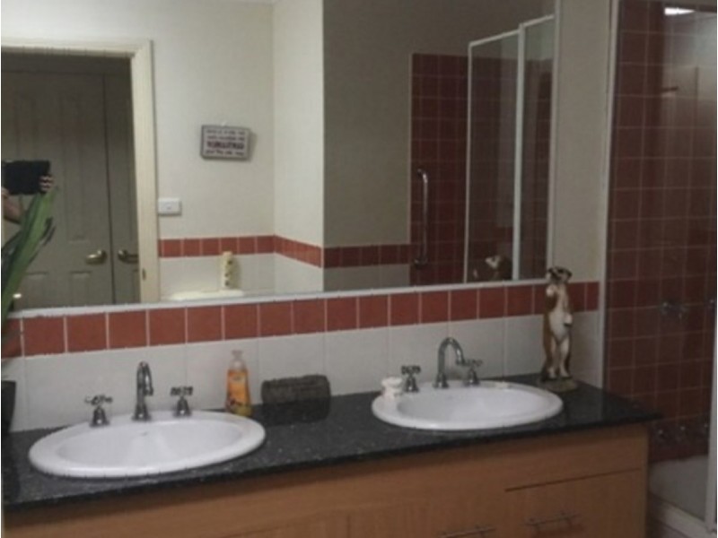 2/35 Cutler Drive, Wyong NSW 2259