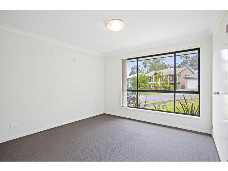 5 Seacres Close, Wadalba NSW 2259