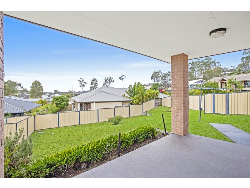 5 Seacres Close, Wadalba NSW 2259