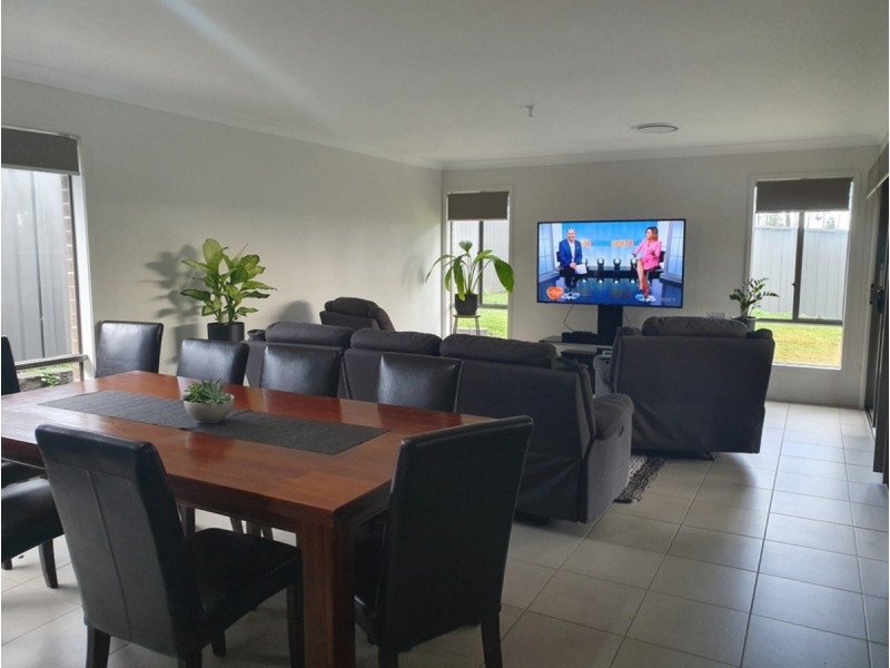 13 Barn Owl Avenue, Wadalba NSW 2259