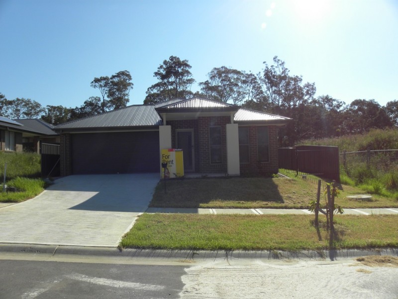 13 Barn Owl Avenue, Wadalba NSW 2259