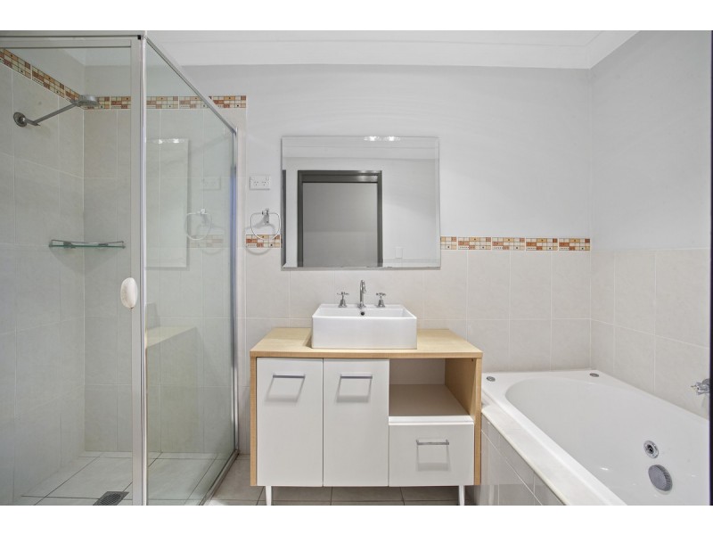 3/4 Heron Close, Watanobbi NSW 2259
