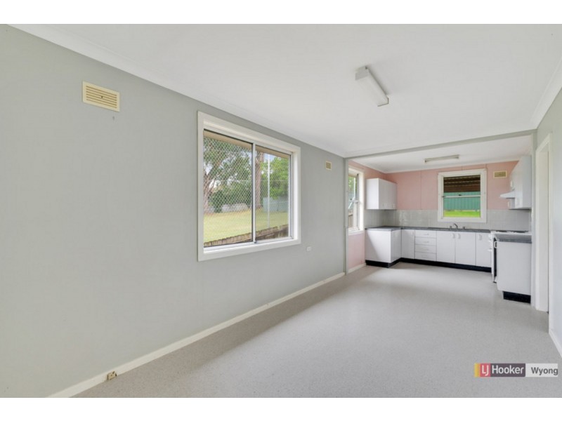 24 Owen Avenue, Wyong NSW 2259