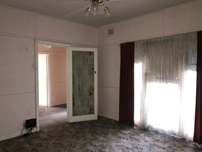 18 Warner Avenue, Wyong NSW 2259