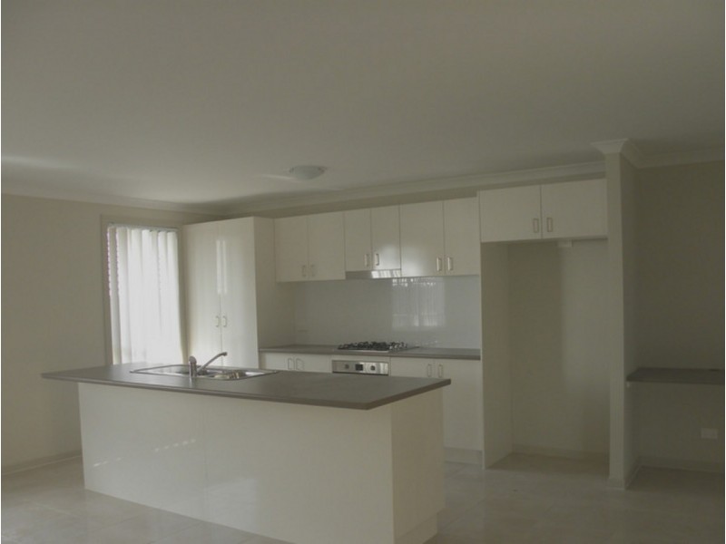 38 Melbourne Street, Wadalba NSW 2259