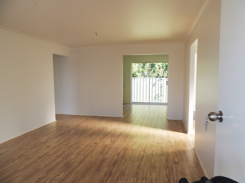 2/2 Arthur Drive, Wyong NSW 2259