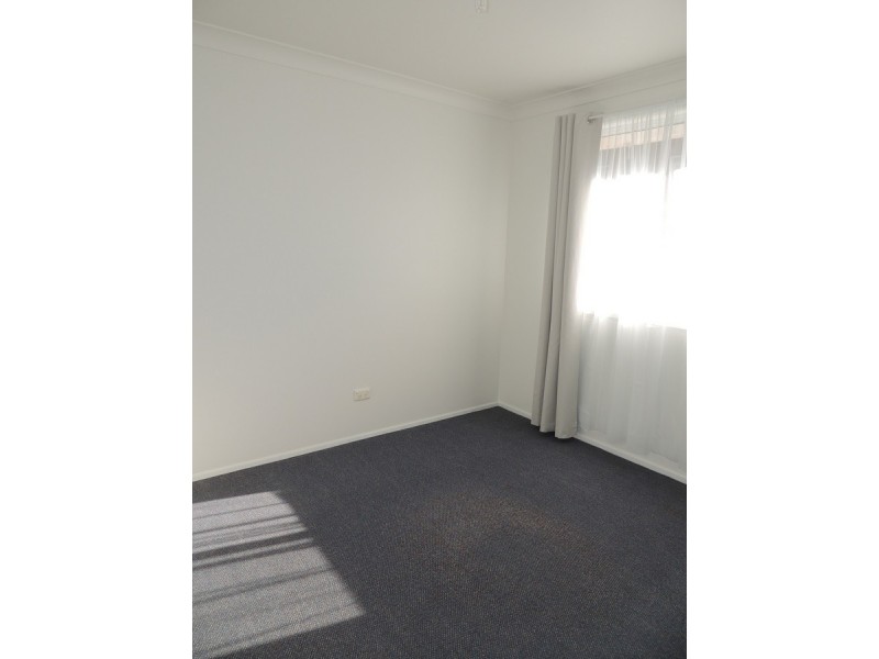 2/2 Arthur Drive, Wyong NSW 2259