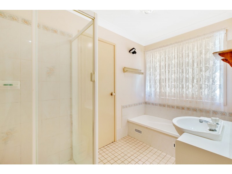 40 Charmian Crescent, Watanobbi NSW 2259