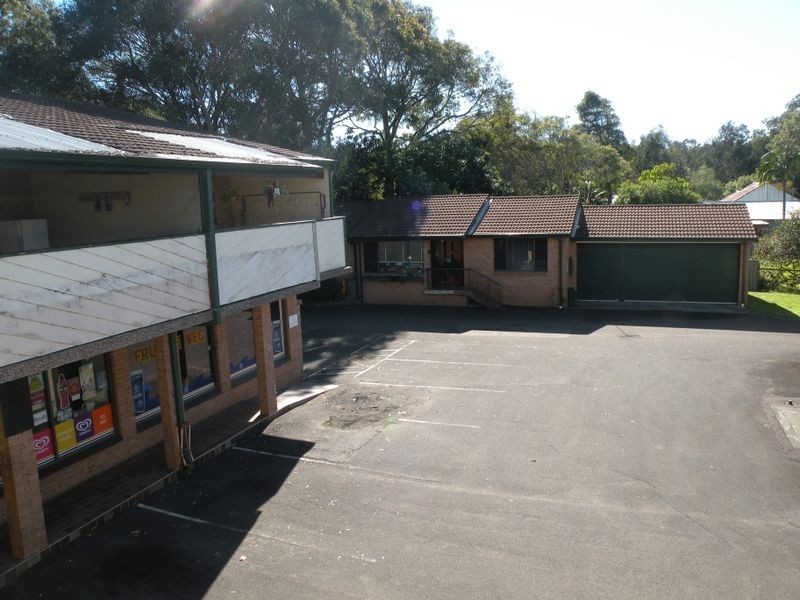 8/2 Cadonia Rd, Tuggerawong NSW 2259