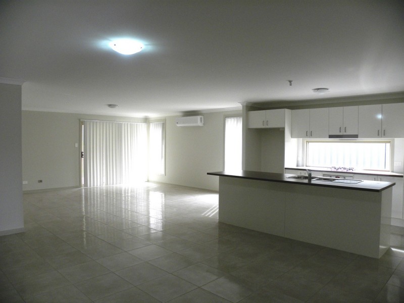 3 Creswell Street, Wadalba NSW 2259