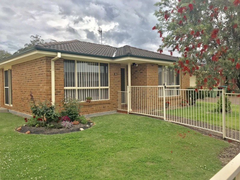1/4a Leppington Street, Wyong NSW 2259
