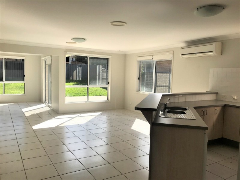 93 Settlement Drive, Wadalba NSW 2259