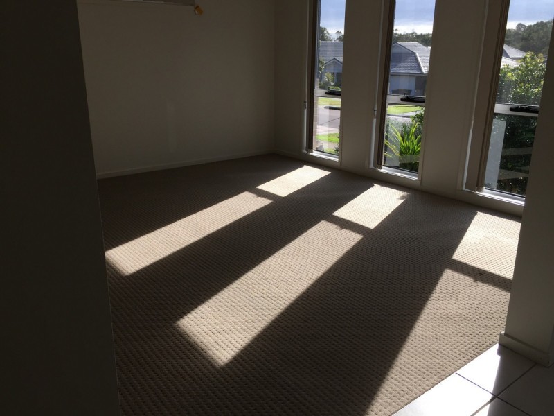 17 Connemara Street, Wadalba NSW 2259