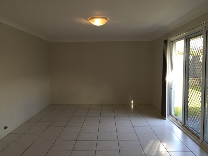 17 Connemara Street, Wadalba NSW 2259