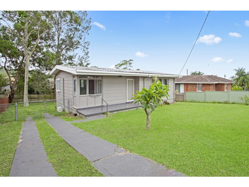 2 Wakehurst Drive, Wyong NSW 2259