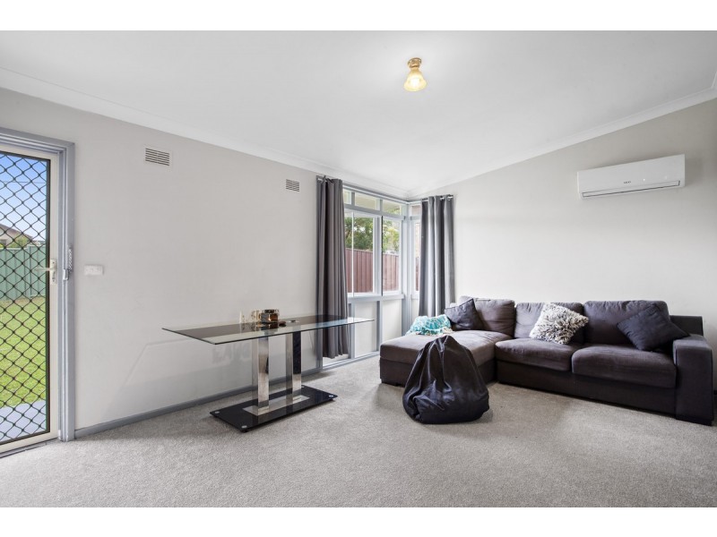 2 Wakehurst Drive, Wyong NSW 2259