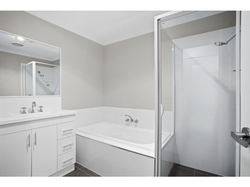 26 Rein Drive, Wadalba NSW 2259