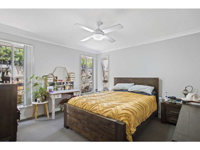 40 Raintree Terrace, Wadalba NSW 2259