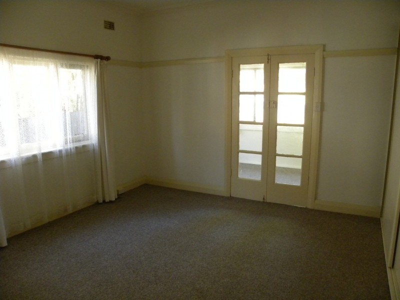 12 York Street, Gosford NSW 2250
