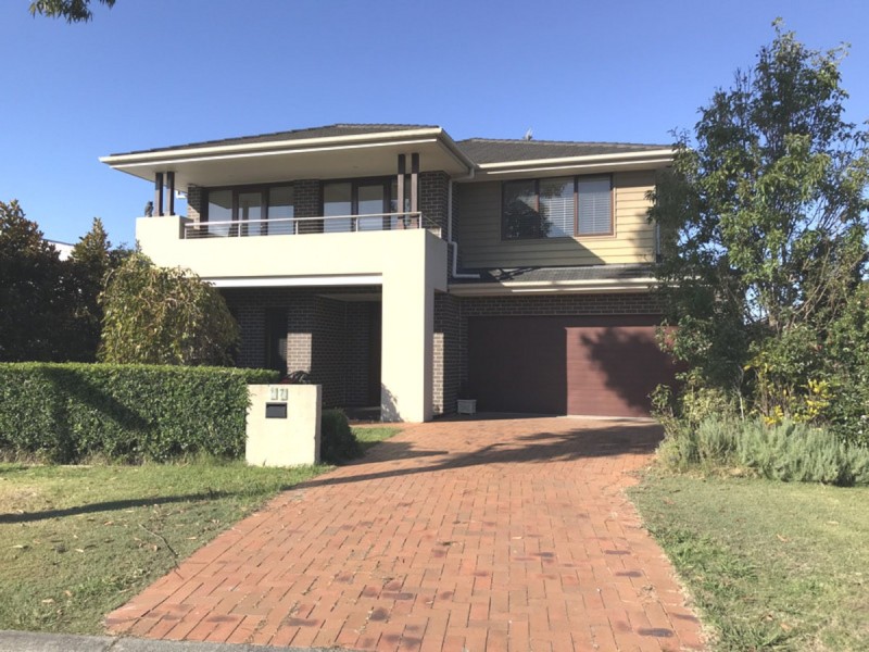 27 Parry Parade, Wyong NSW 2259