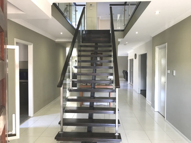 27 Parry Parade, Wyong NSW 2259