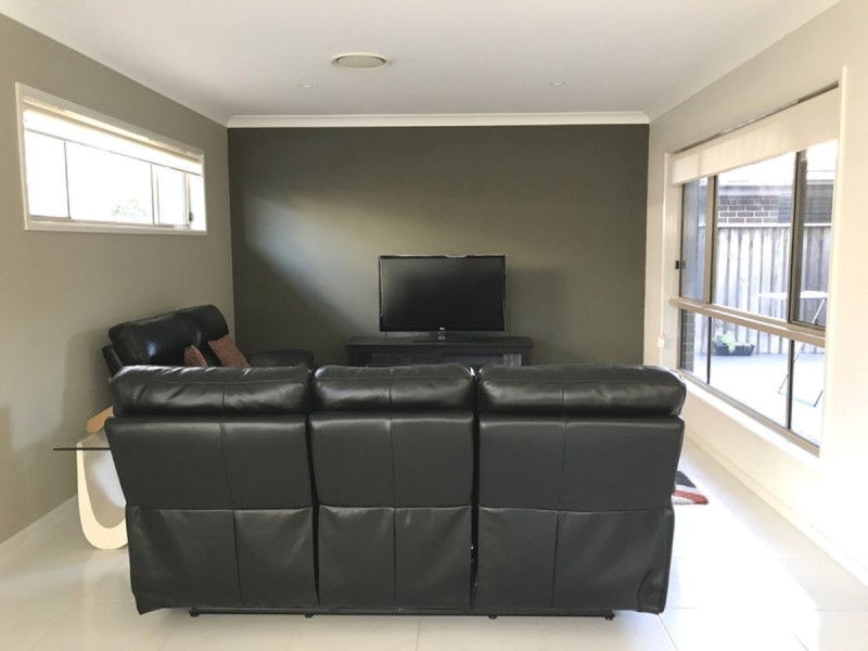 27 Parry Parade, Wyong NSW 2259