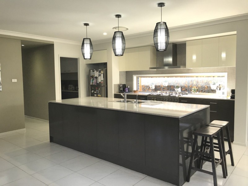 27 Parry Parade, Wyong NSW 2259