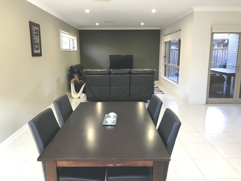 27 Parry Parade, Wyong NSW 2259