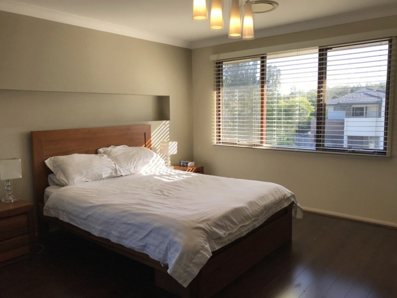 27 Parry Parade, Wyong NSW 2259