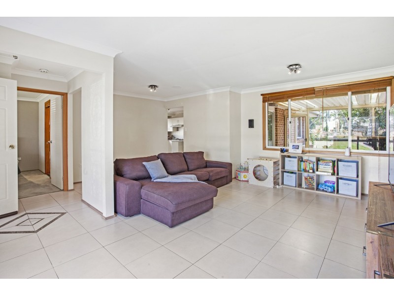 18 Farnol Place, Watanobbi NSW 2259