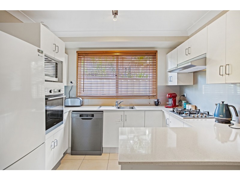 18 Farnol Place, Watanobbi NSW 2259