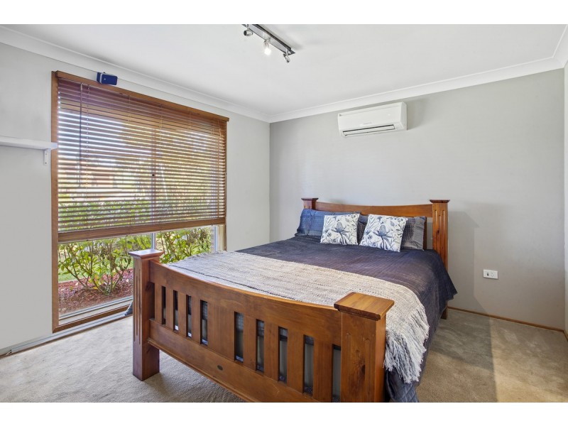 18 Farnol Place, Watanobbi NSW 2259