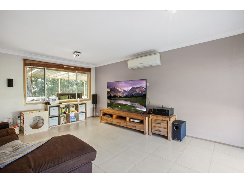 18 Farnol Place, Watanobbi NSW 2259