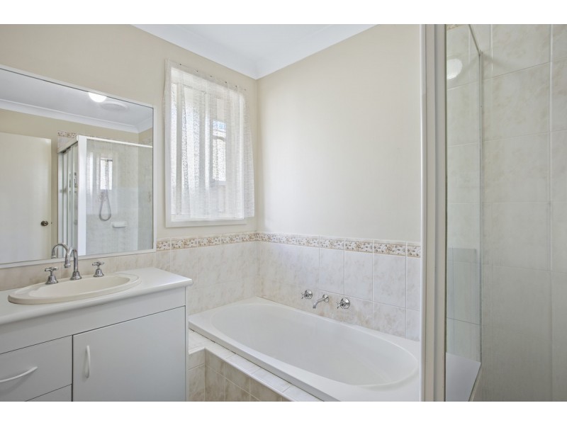 5 Kyliebar Crescent, Wadalba NSW 2259