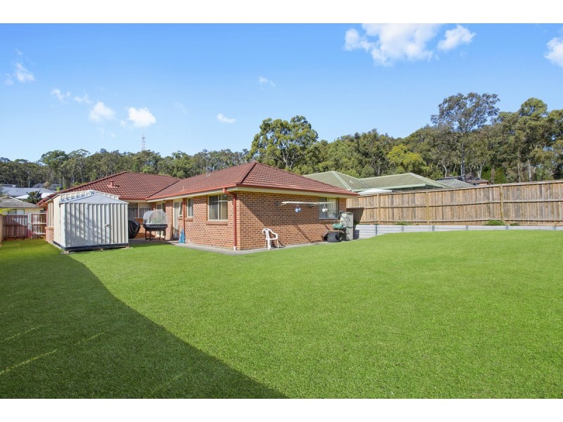 5 Kyliebar Crescent, Wadalba NSW 2259