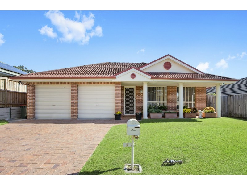 5 Kyliebar Crescent, Wadalba NSW 2259