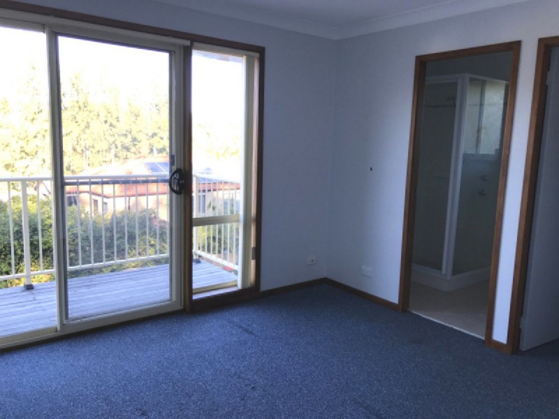 41 Robert Holl Drive, Ourimbah NSW 2258