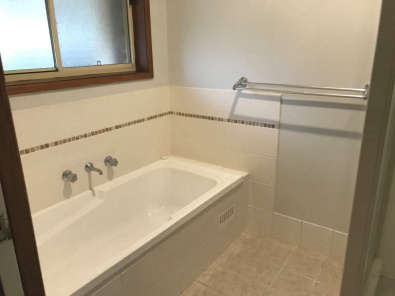 41 Robert Holl Drive, Ourimbah NSW 2258