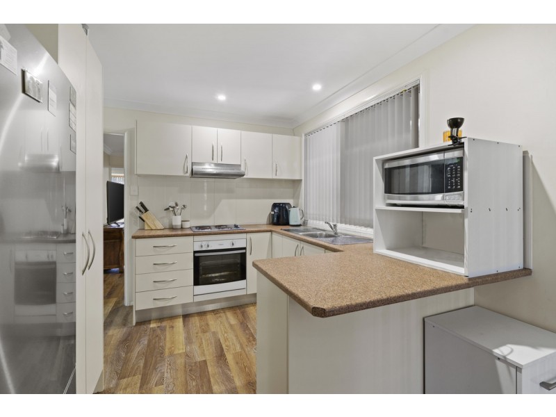 9 De Lisle Drive, Watanobbi NSW 2259