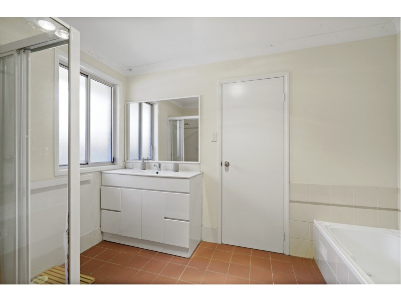 9 De Lisle Drive, Watanobbi NSW 2259
