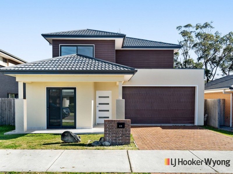32 Parry Parade, Wyong NSW 2259