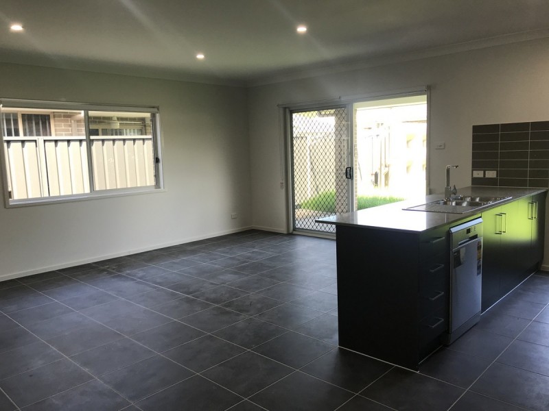 2/47 Voyager Street, Wadalba NSW 2259