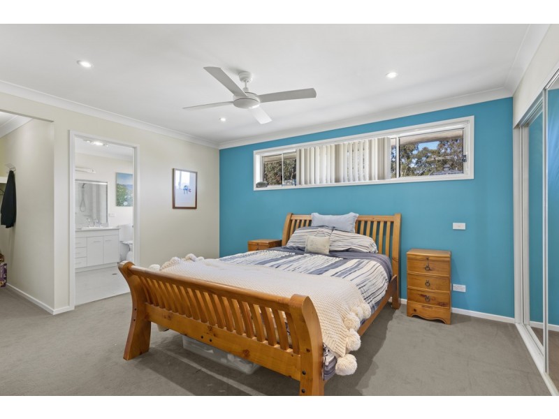 4 Lexington Avenue, Wadalba NSW 2259