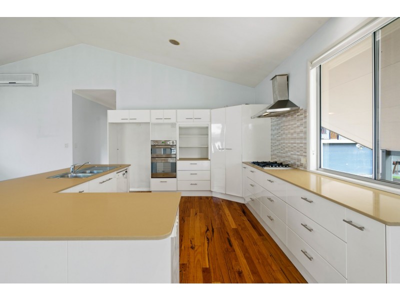 60 South Tacoma Road., Tacoma South NSW 2259